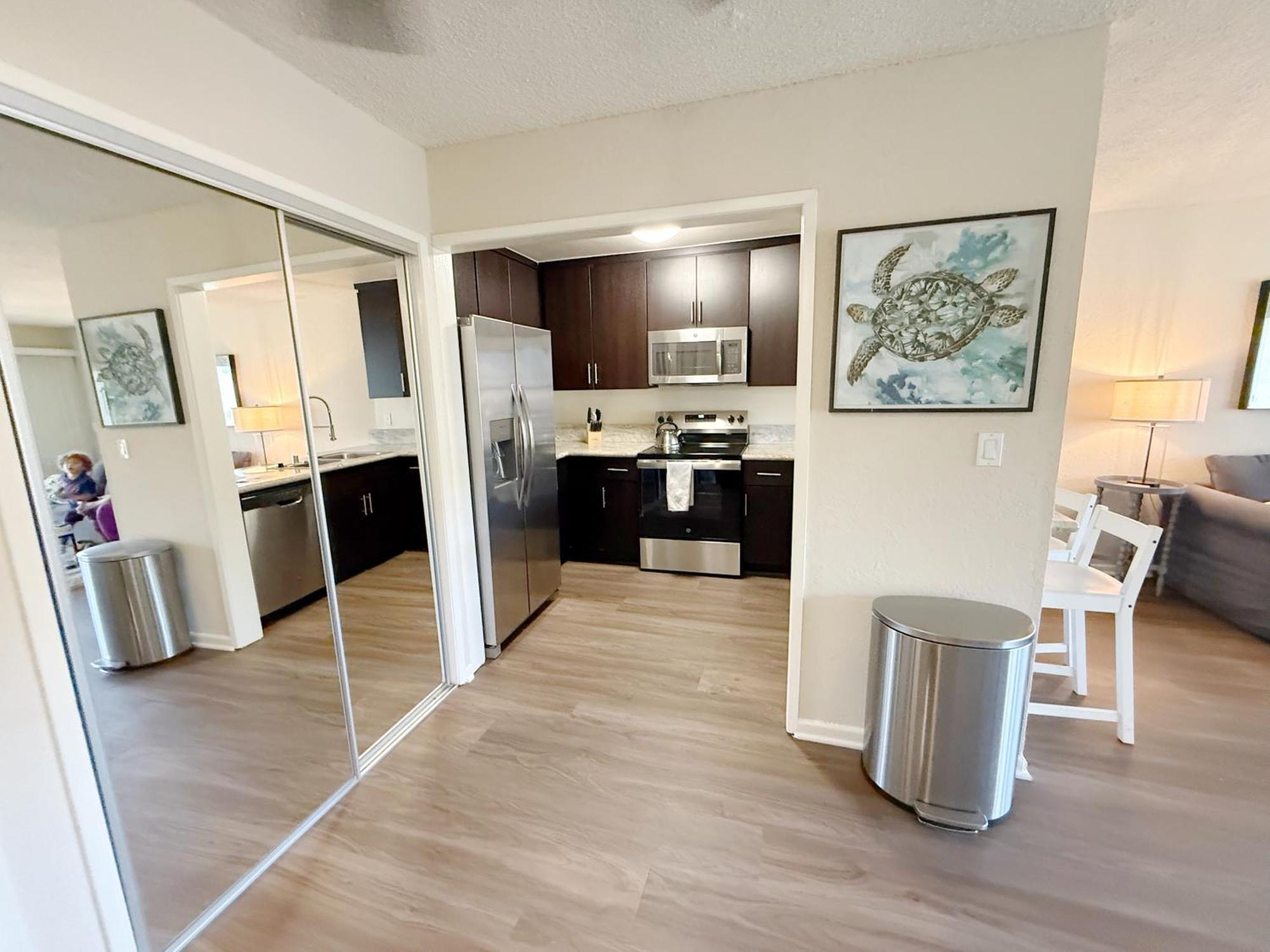 The Electric Blue Abode, Oceanside Apartment